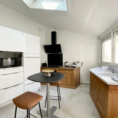 Maison Renovee 2022, Patio Et Garage Centre Lr ! * La Rochelle (Charente-Maritime)